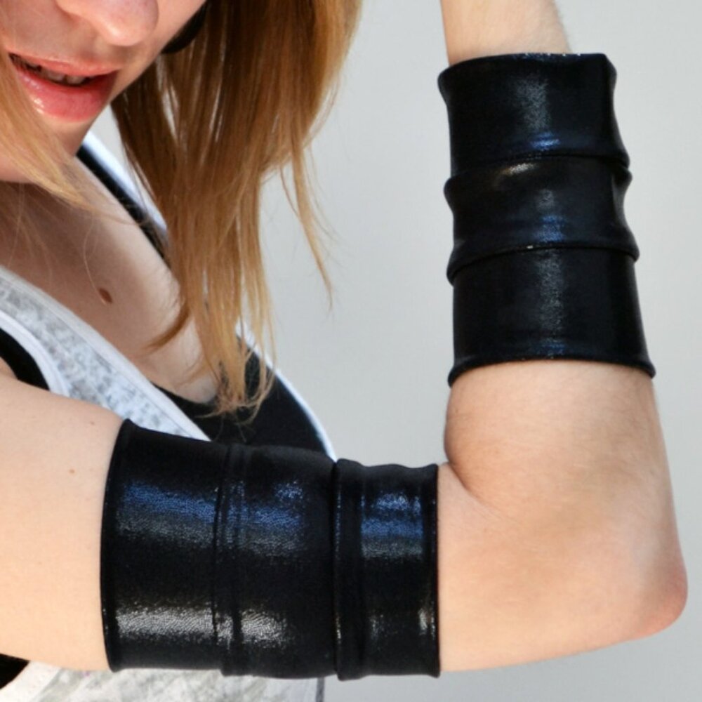 Metallic Arm Bands Black Gloves Super Hero Costume Spandex Cuffs Holographic New
